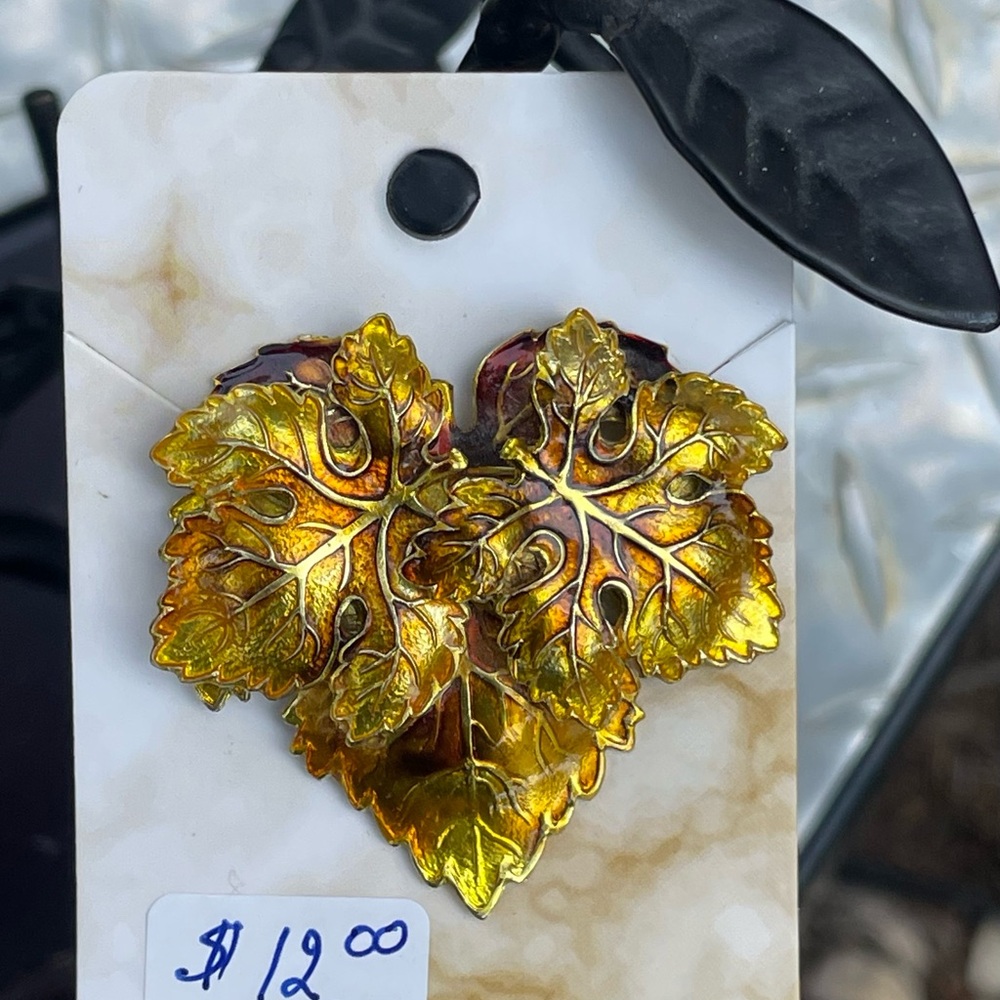 Brooch